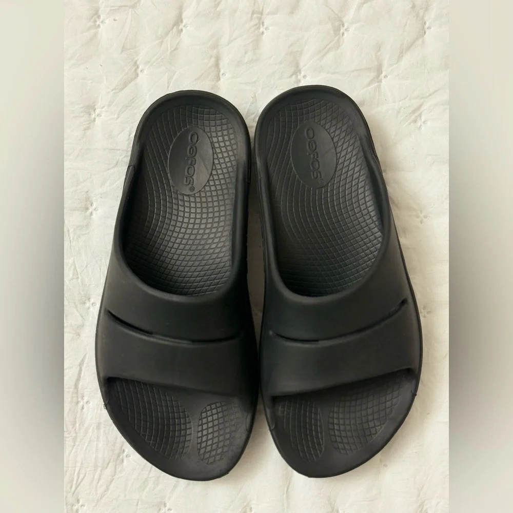 Recover In The Men's OOFOS Ooahh Slide Sandal Men Size 5 Women 7 Comfy Classic